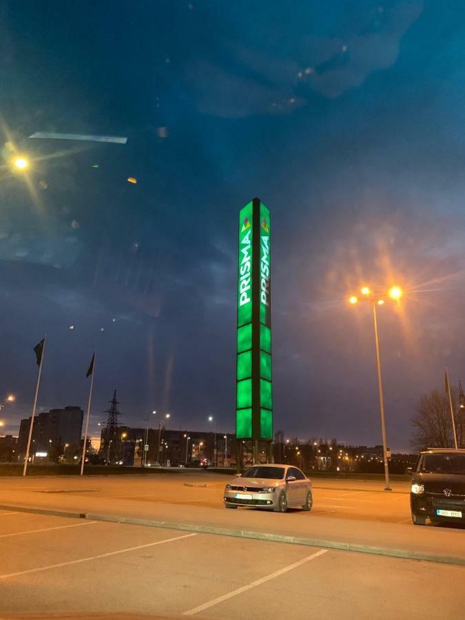 Ореховая Горка Апартаменты С Балконом И Лифтом Narva Exterior foto